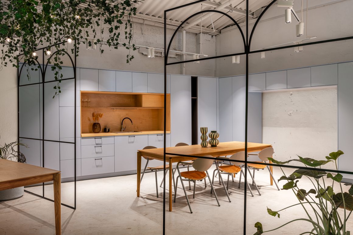 YT2_3769_WEB Custom Made Furniture